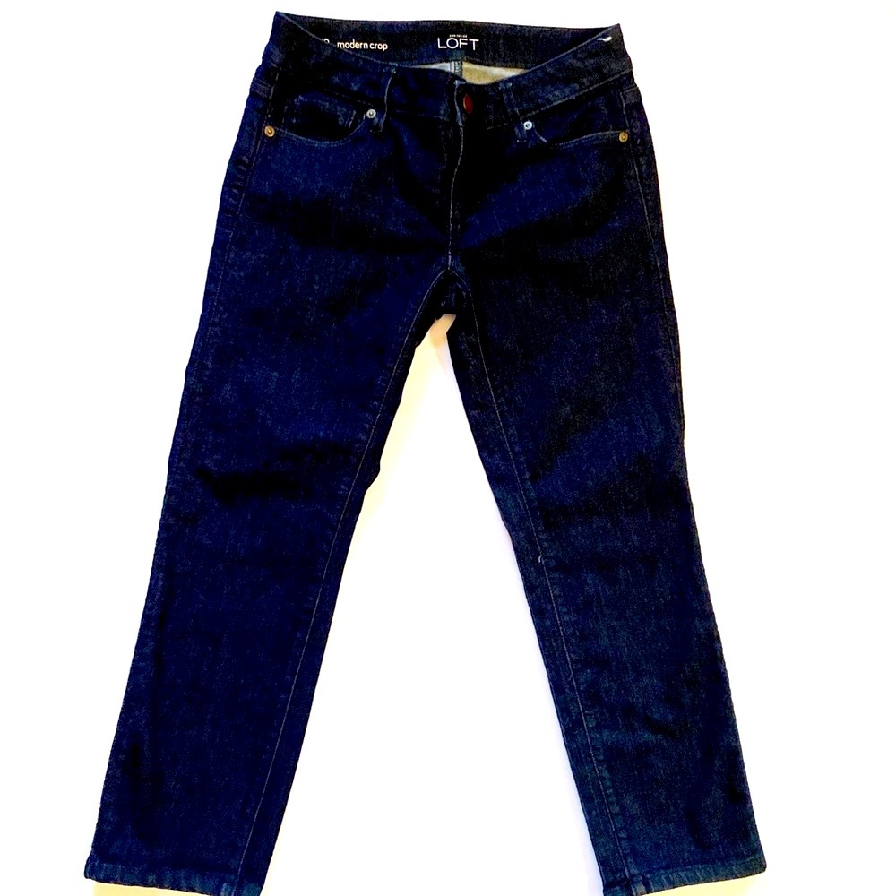 Ann Taylor Loft modern crop dark wash capri jeans.
